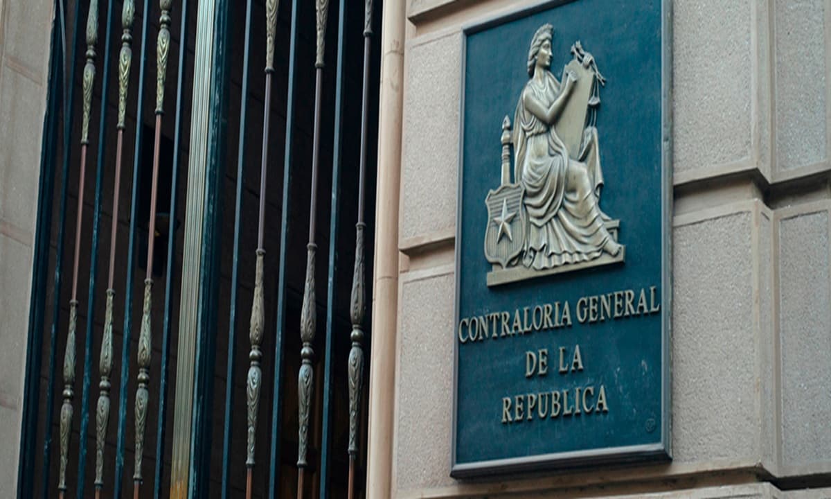 Contraloría General de la República modifica reglas de toma de razón y fija nuevas exigencias para actos del Estado y municipios