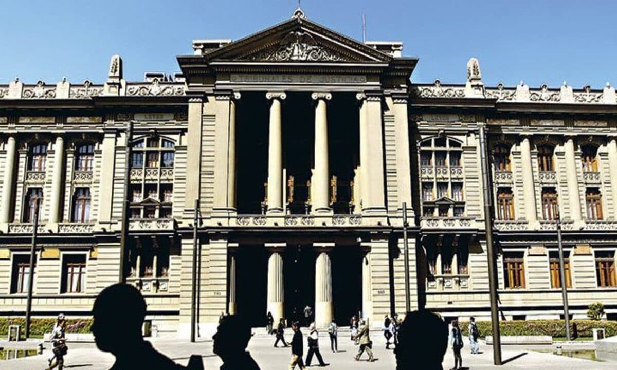 Corte Suprema valida vacancia por salud incompatible y fija criterio sobre licencias médicas prolongadas