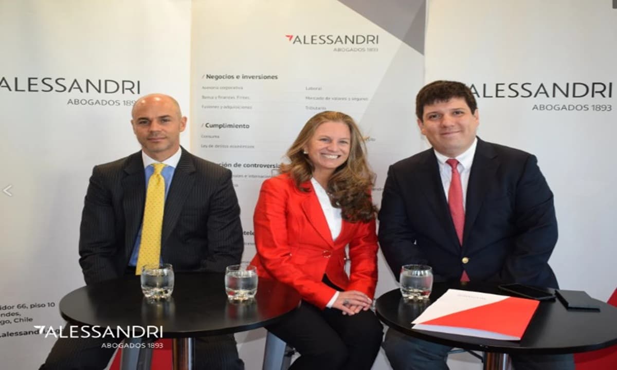 Desayuno en Alessandri: nuevo escenario económico y tributario