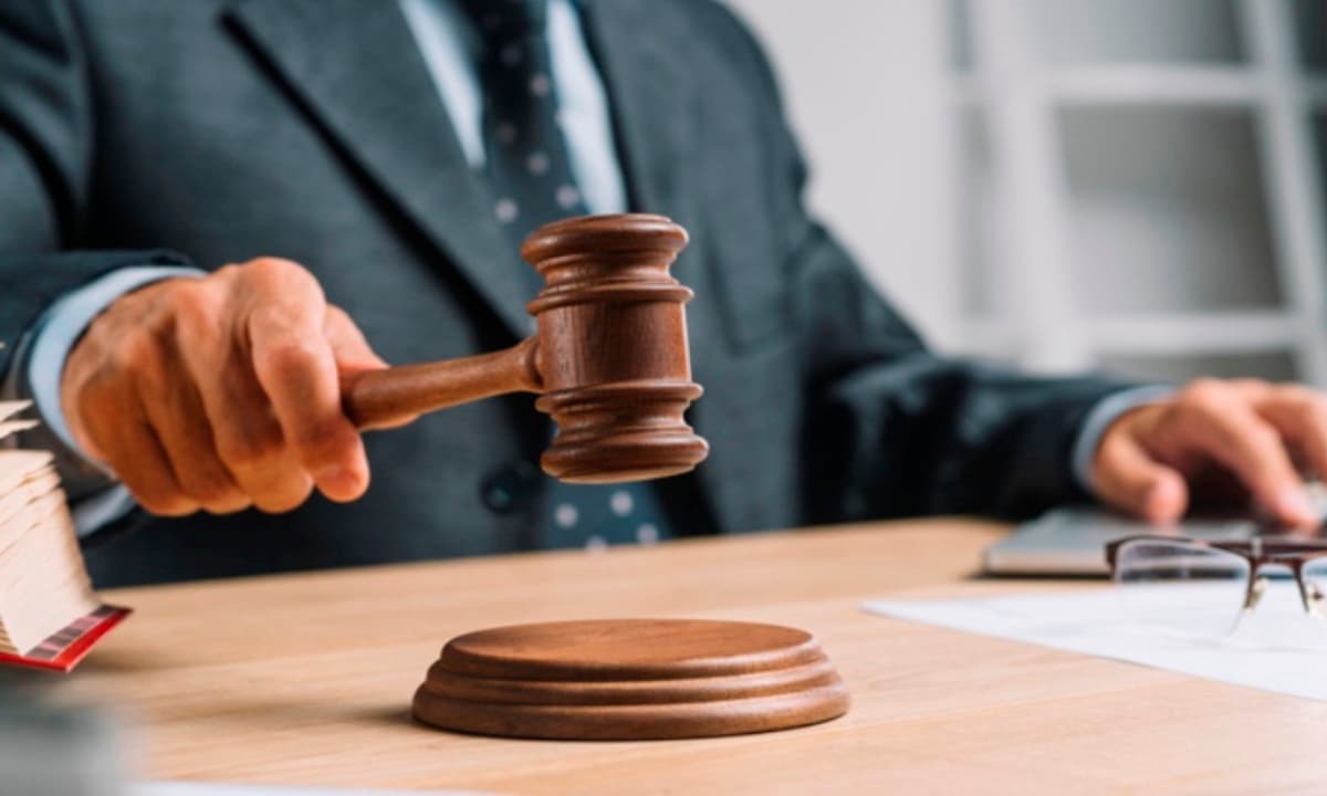 Corte Suprema invalida fallo y acoge prescripción en cobro de multa sanitaria de 400 UTM