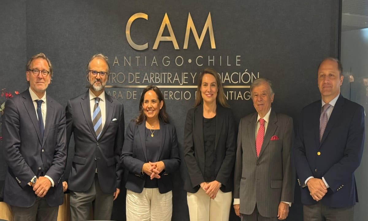 CAM Santiago incorpora destacados abogados a su Consejo