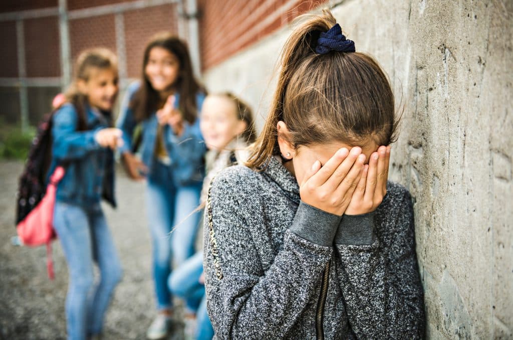 Corte de Santiago ratifica multa de 100 UTM a colegio por fallas en protocolo de abuso sexual y tardía reacción ante denuncia