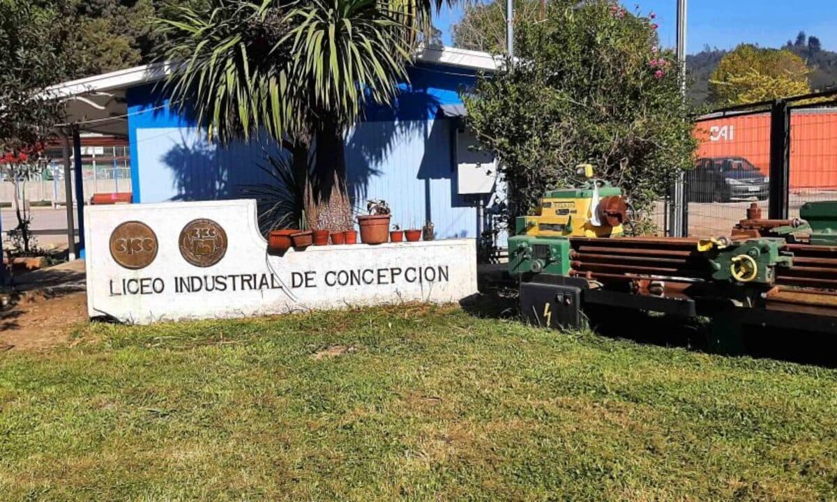 Corte Suprema confirma multa a liceo por no activar íntegramente protocolos ante vulneración de derechos de estudiante