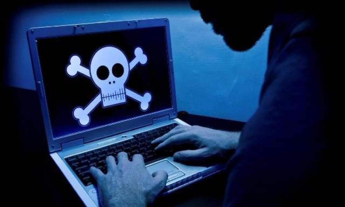 combate a la piratería en línea