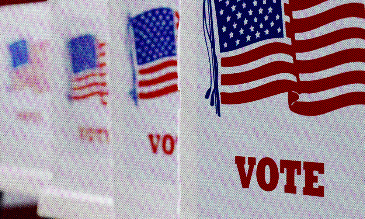 california ley que restringe acceso de policías y militares a locales de votación