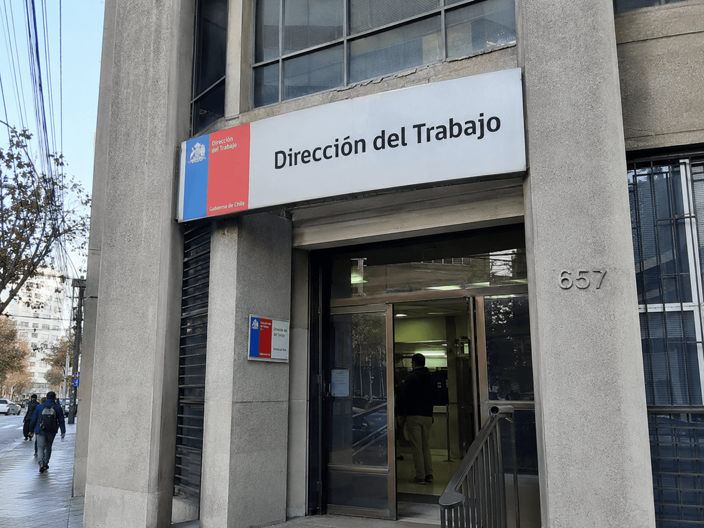 Trabajador que cambia de sindicato sigue sujeto al contrato colectivo anterior
