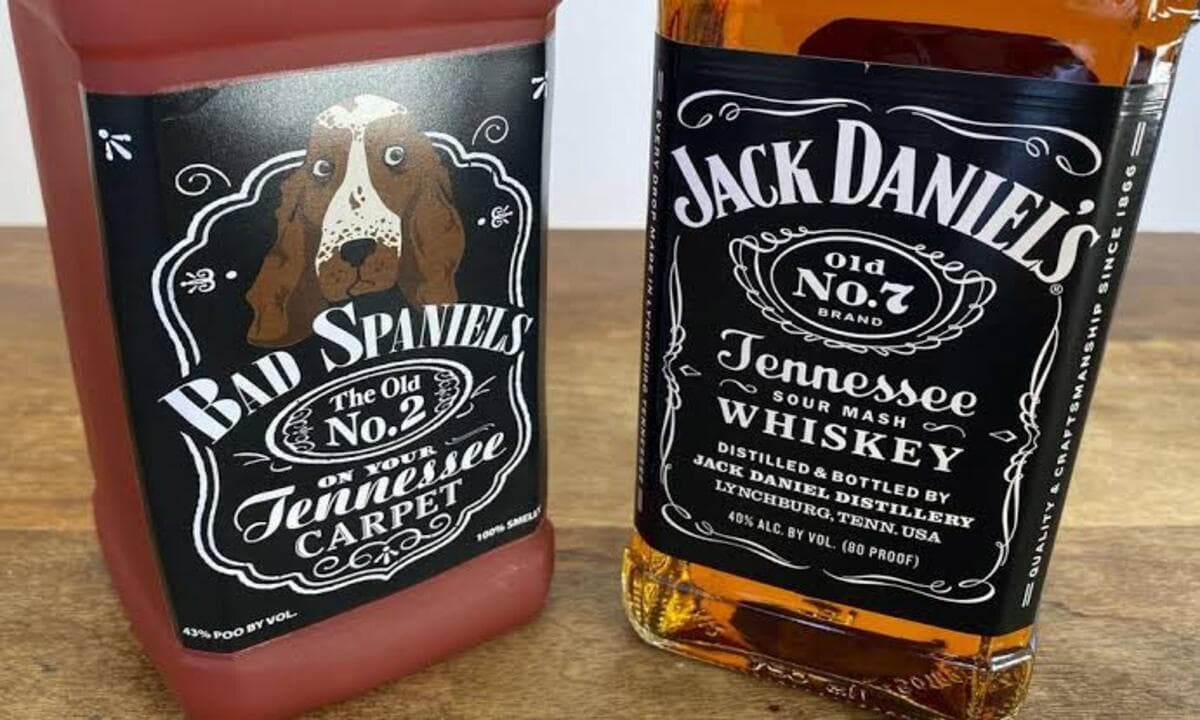 Jack Daniel's demanda por propiedad intelectual juguete
