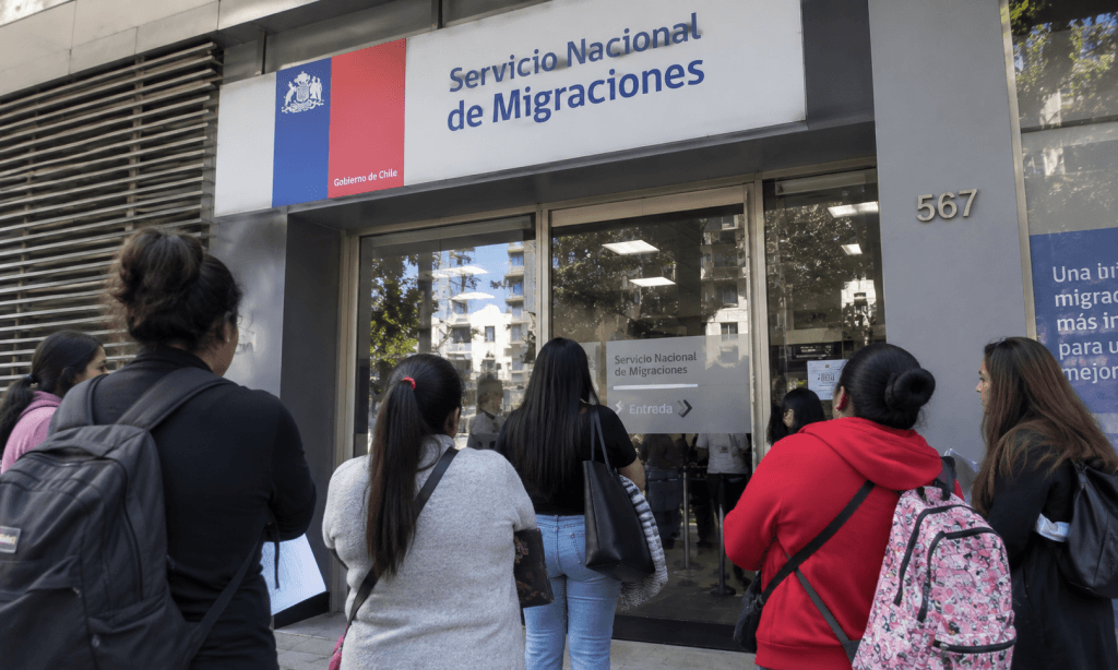 Corte de Valparaíso acoge dos recursos de protección y ordena a Migraciones habilitar trámite para mujeres embarazadas con ingreso irregular