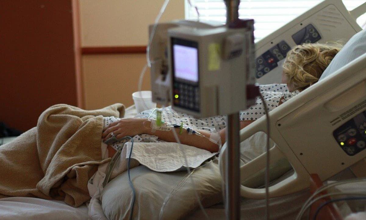Justicia colombiana dictamina que costo de la energía para tratamientos médicos no debe impedir acceso a la salud