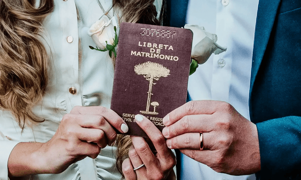 La Familia, Matrimonio y Guardas