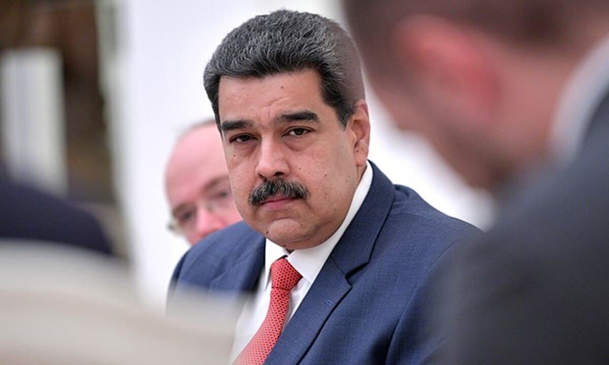 Nicolás Maduro solicita desestimación de cargos en su contra invocando inmunidad de jefe de Estado