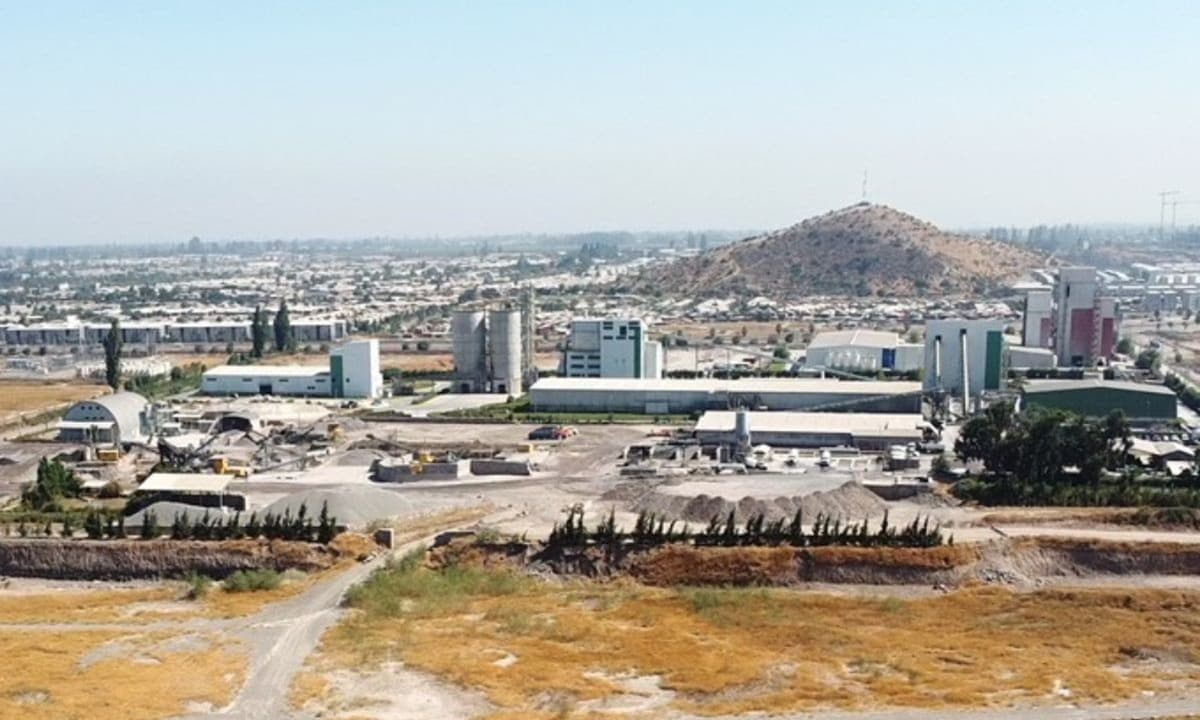 Planta de áridos debe ingresar íntegramente al SEIA por conexión entre sus actividades, resuelve Corte Suprema